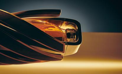 Close-up of the top of The Macallan Horizon decanter